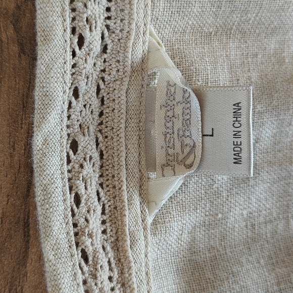 EUC 100% Linen Blouse - Picture 2 of 9